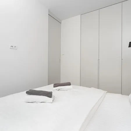 شقة Premium With Parking & Balcony On Browary Warszawskie وارسو