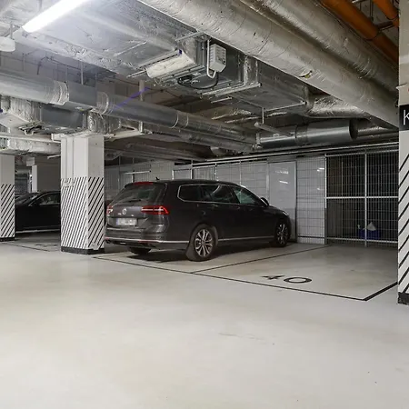 Premium With Parking & Balcony On Browary Warszawskie アパート ワルシャワ